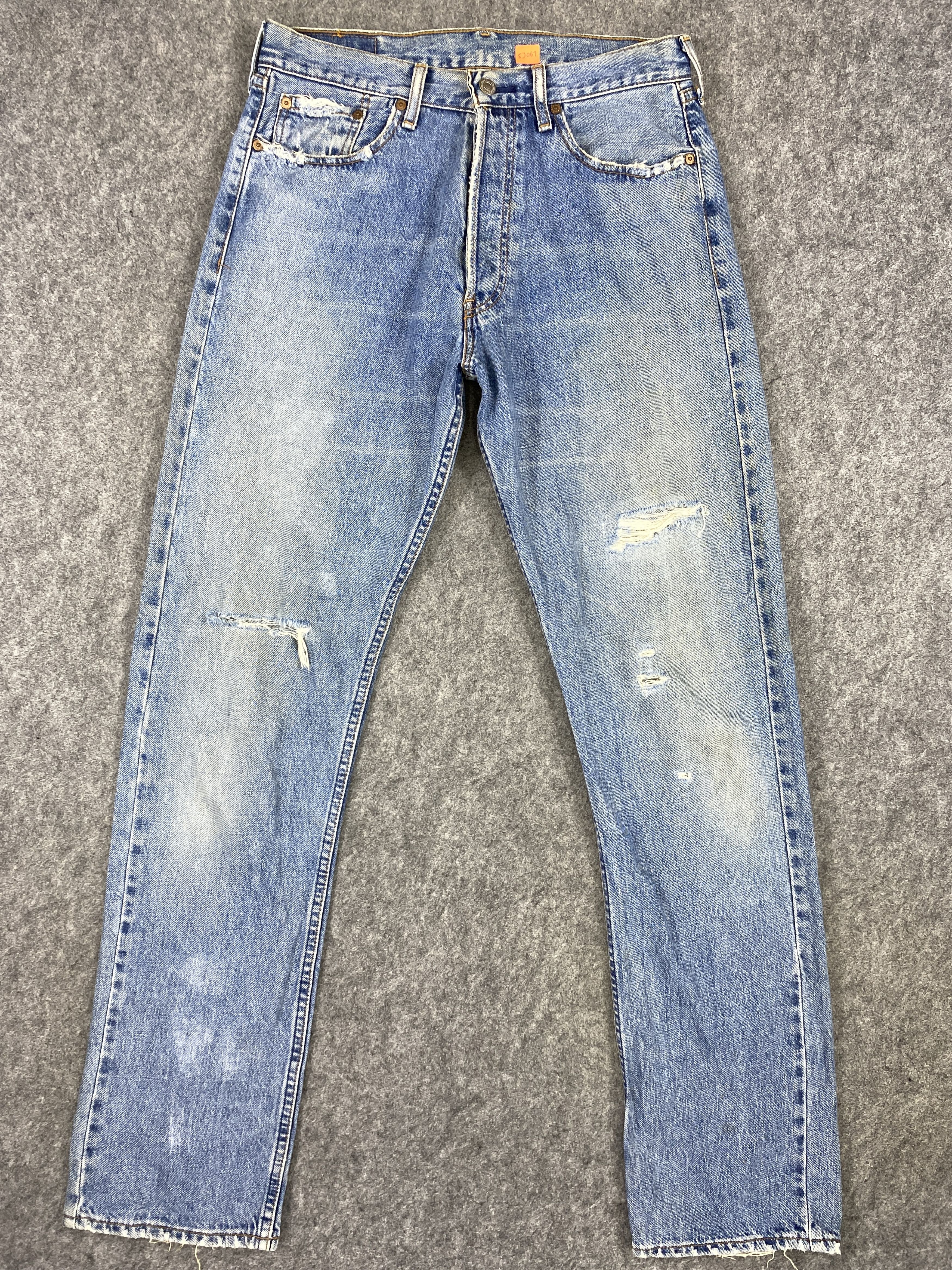 image of Distressed Denim x Hype Distressed Blue Vintage Levi's 509 31X34.5 Denim -Sj067 in Blue Distressed