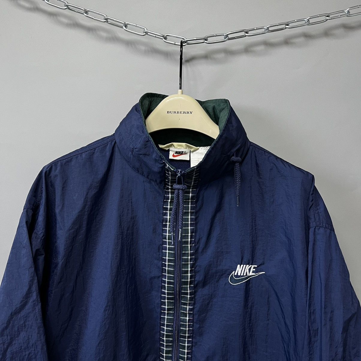 Nike Vintage Nike Windbreaker 90's Jacket Nylon Size M Y2k Size US M / EU 48-50 / 2 - 4 Thumbnail