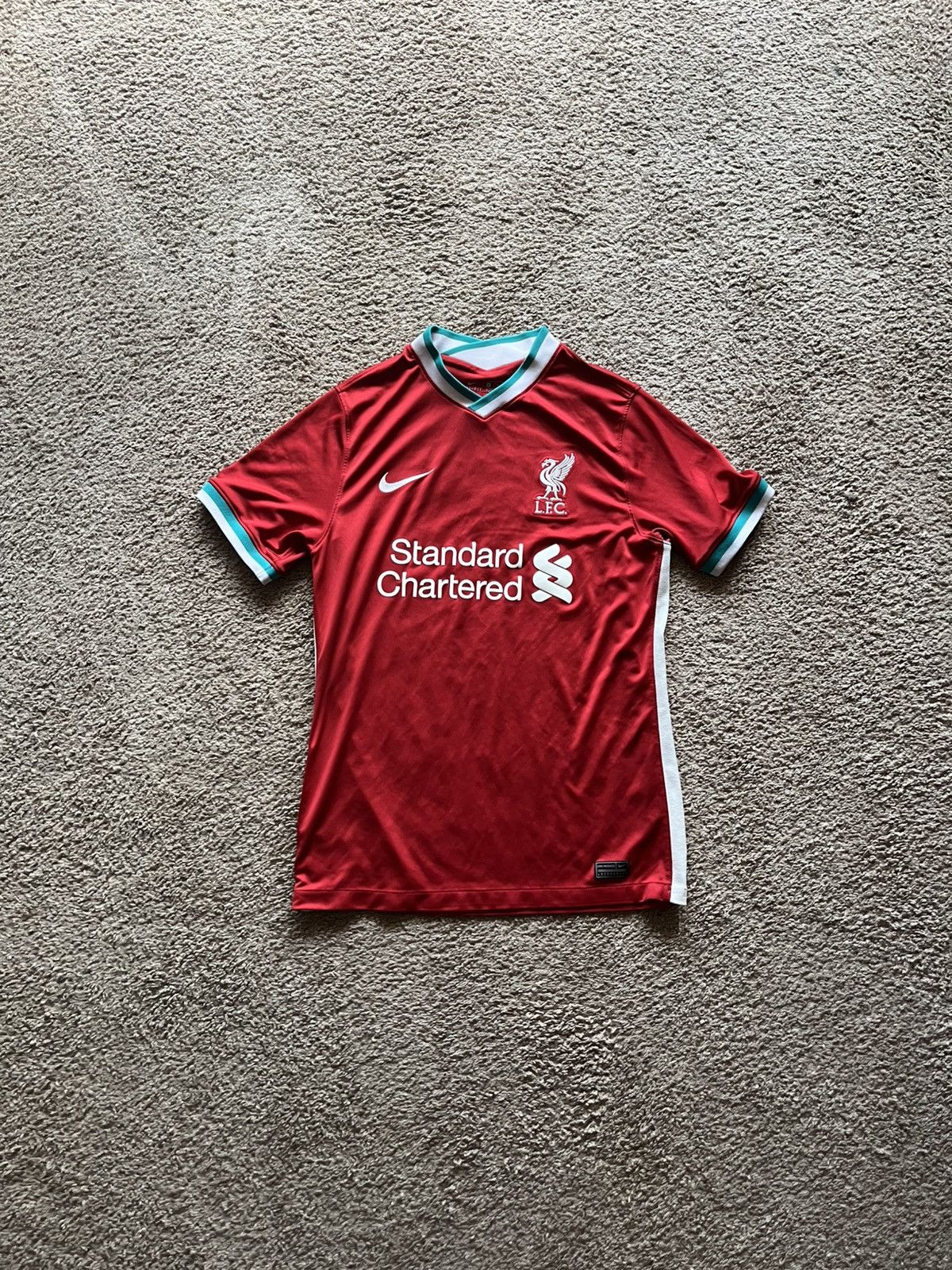 Nike Liverpool home jersey 20/21 Size US M / EU 48-50 / 2 - 1 Thumbnail
