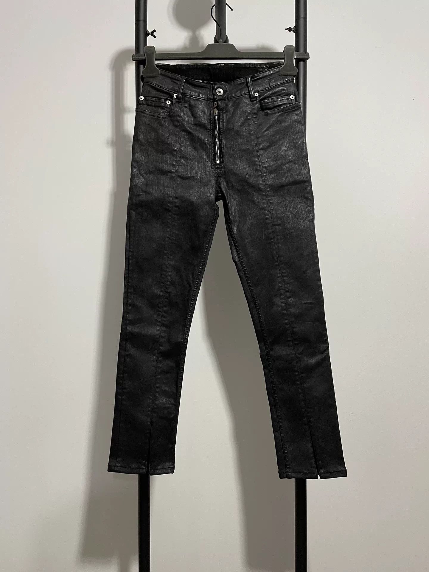 Rick Owens rick owens black waxed long pants Size US 30 / EU 46 - 1 Thumbnail