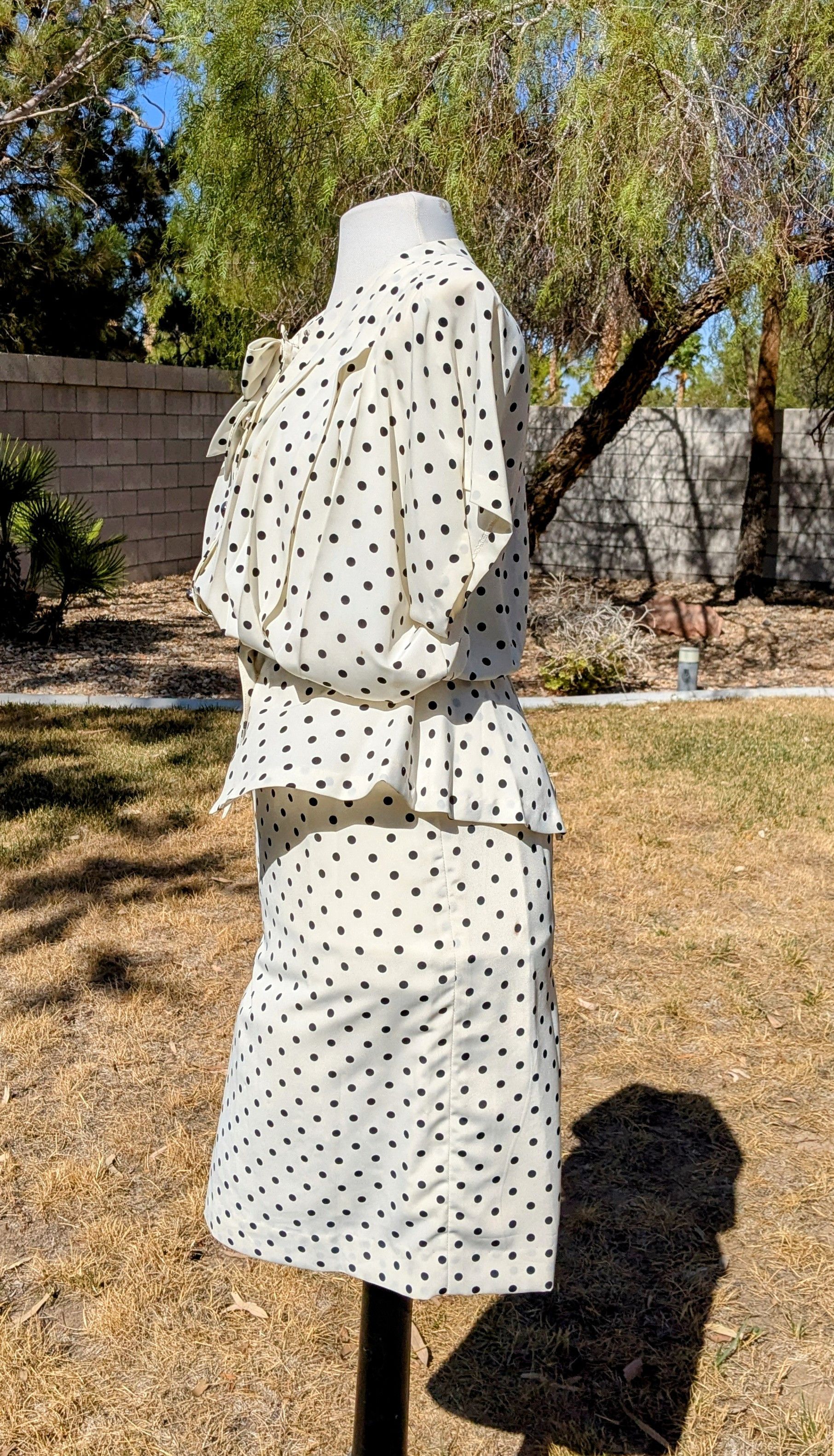 Vintage 1980 Original Fashion Retro Polka Dot 2pc Blouse & Skirt Set Size M / US 6-8 / IT 42-44 - 2 Thumbnail