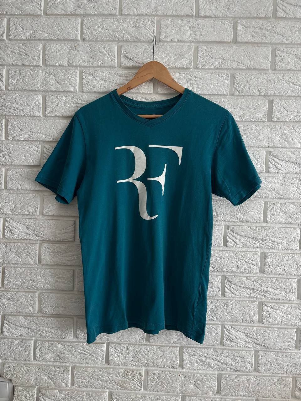 Nike Nike Roger Federer Men’s big logo Size US S / EU 44-46 / 1 - 1 Thumbnail