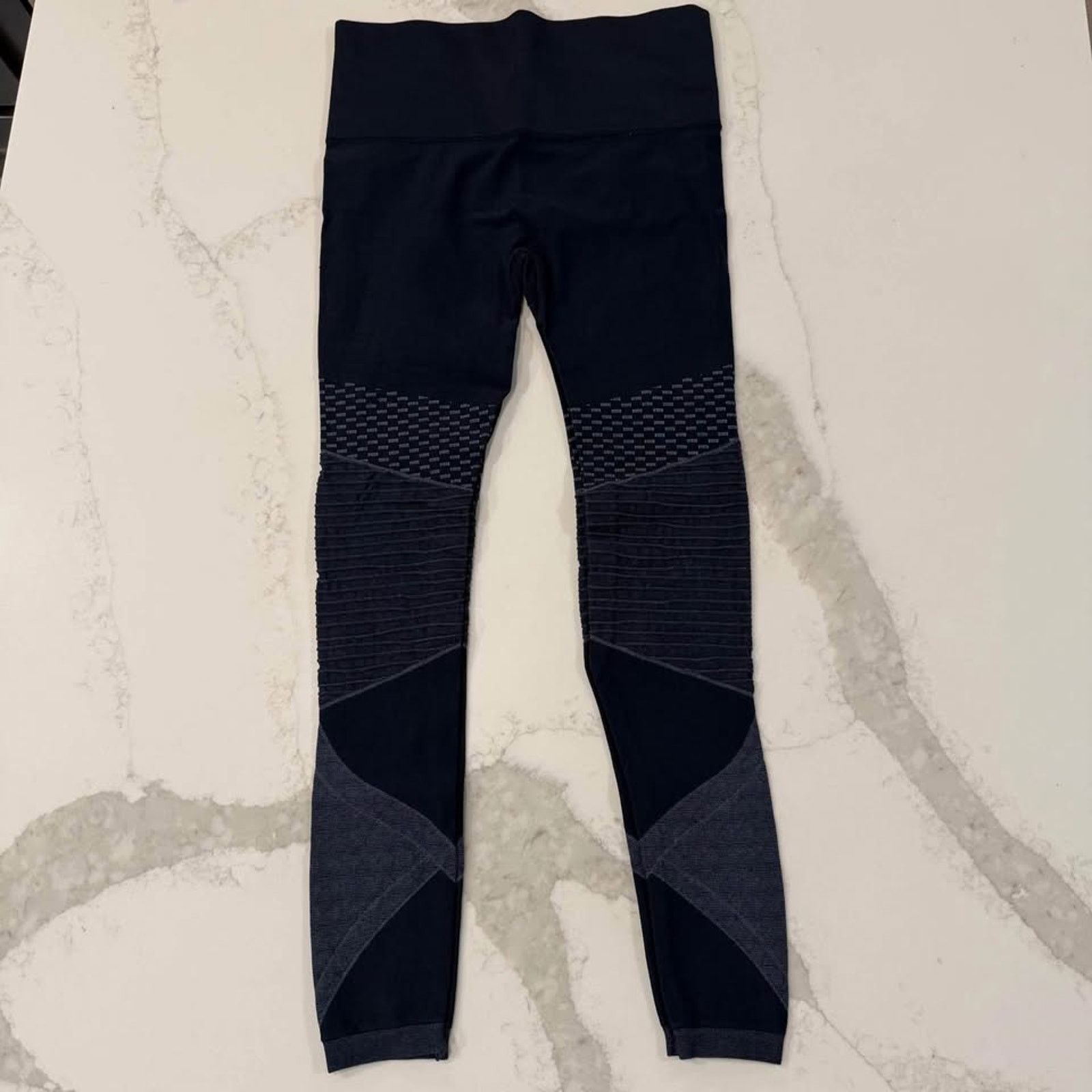 Spanx Spanx High Rise Seamless Moto Leggings Women’s Medium Size 30" / US 8 / IT 44 - 1 Thumbnail