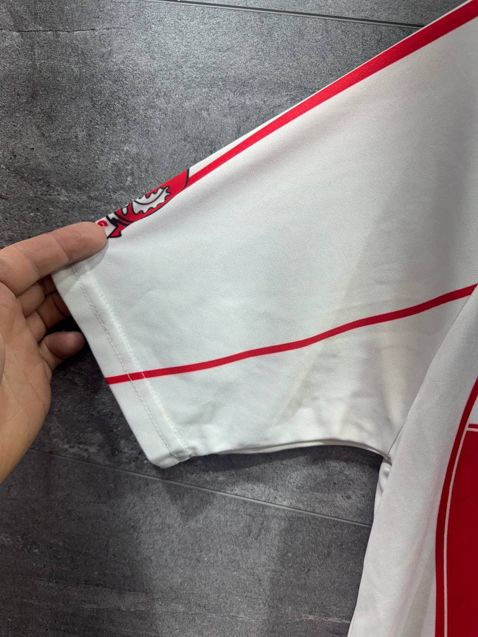O'Neill GAELIC FOOTBALL GAA DERRY FOOTBALL SHIRT JERSEY O'NEILLS Size US S / EU 44-46 / 1 - 8 Thumbnail