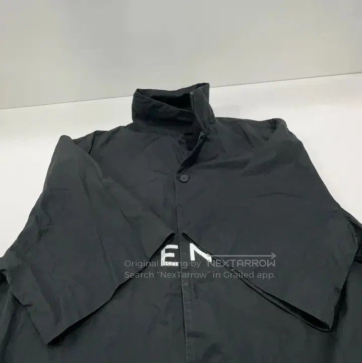 Givenchy Givenchy SS23 Logo Print Short Sleeve Shirt. Size US XS / EU 42 / 0 - 5 Thumbnail