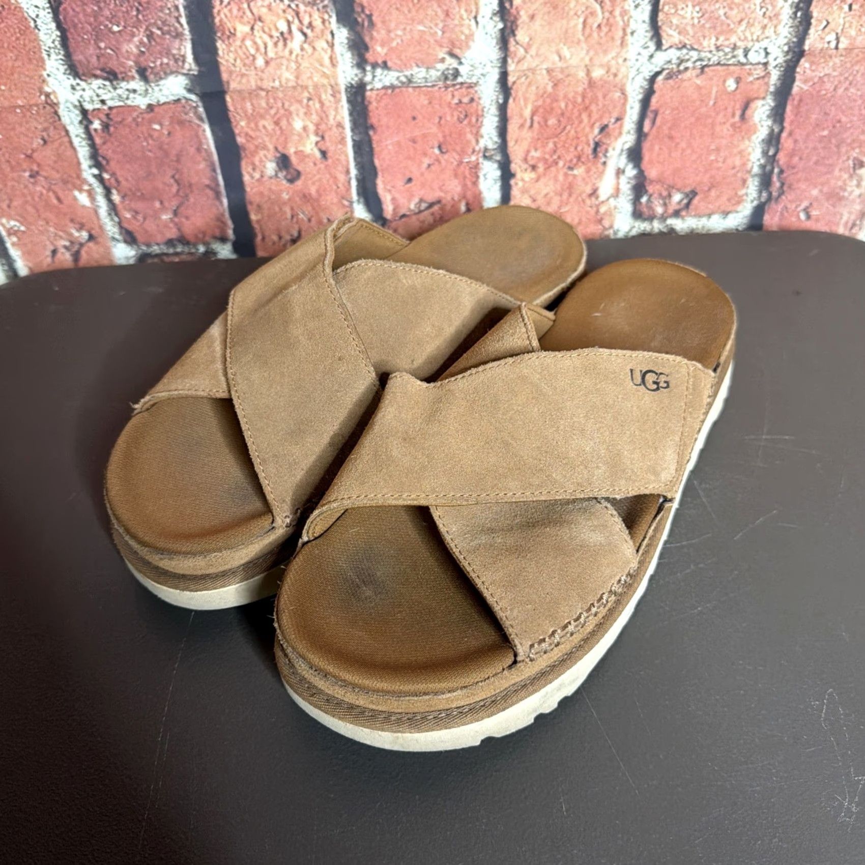 Ugg Ugg Goldstar Cross Slide Sandals Platform Suede Leather Women Sz 11 Brown Size US 11 / IT 41 - 2 Thumbnail