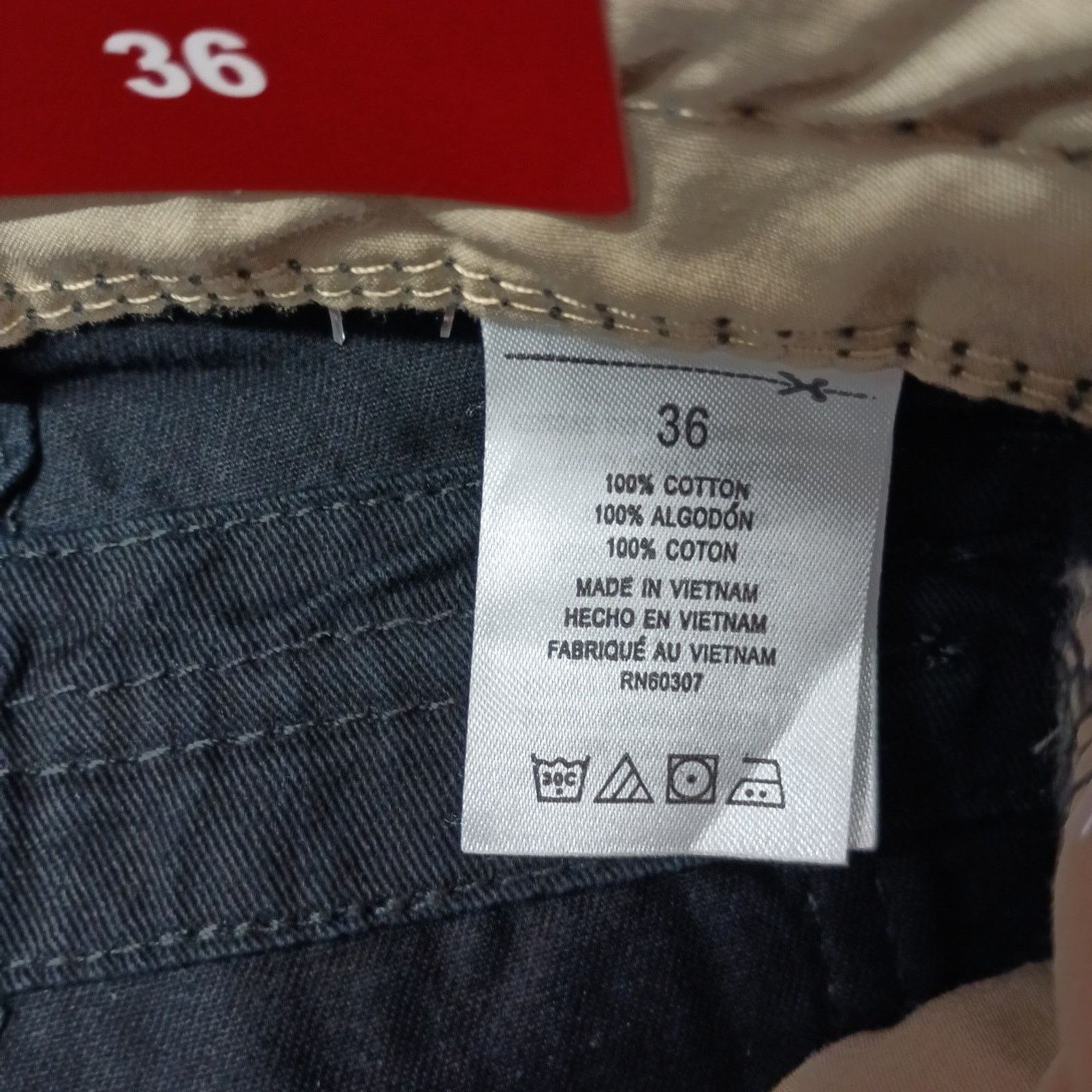 UNIONBAY Unionbay Men's Survivor Cargo Shorts Size 36 Black + Belt Size US 36 / EU 52 - 3 Thumbnail