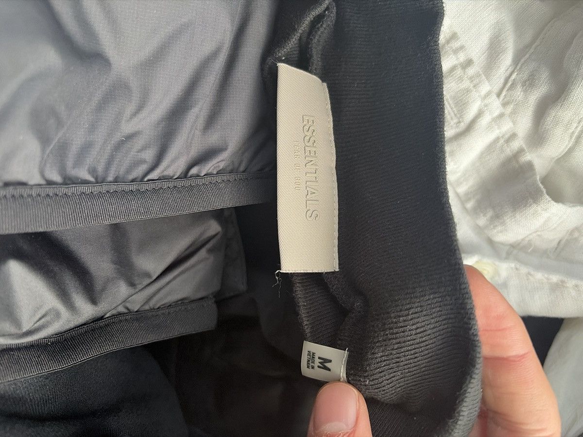 Essentials Essentials Mock-Neck Size M Size US M / EU 48-50 / 2 - 4 Thumbnail