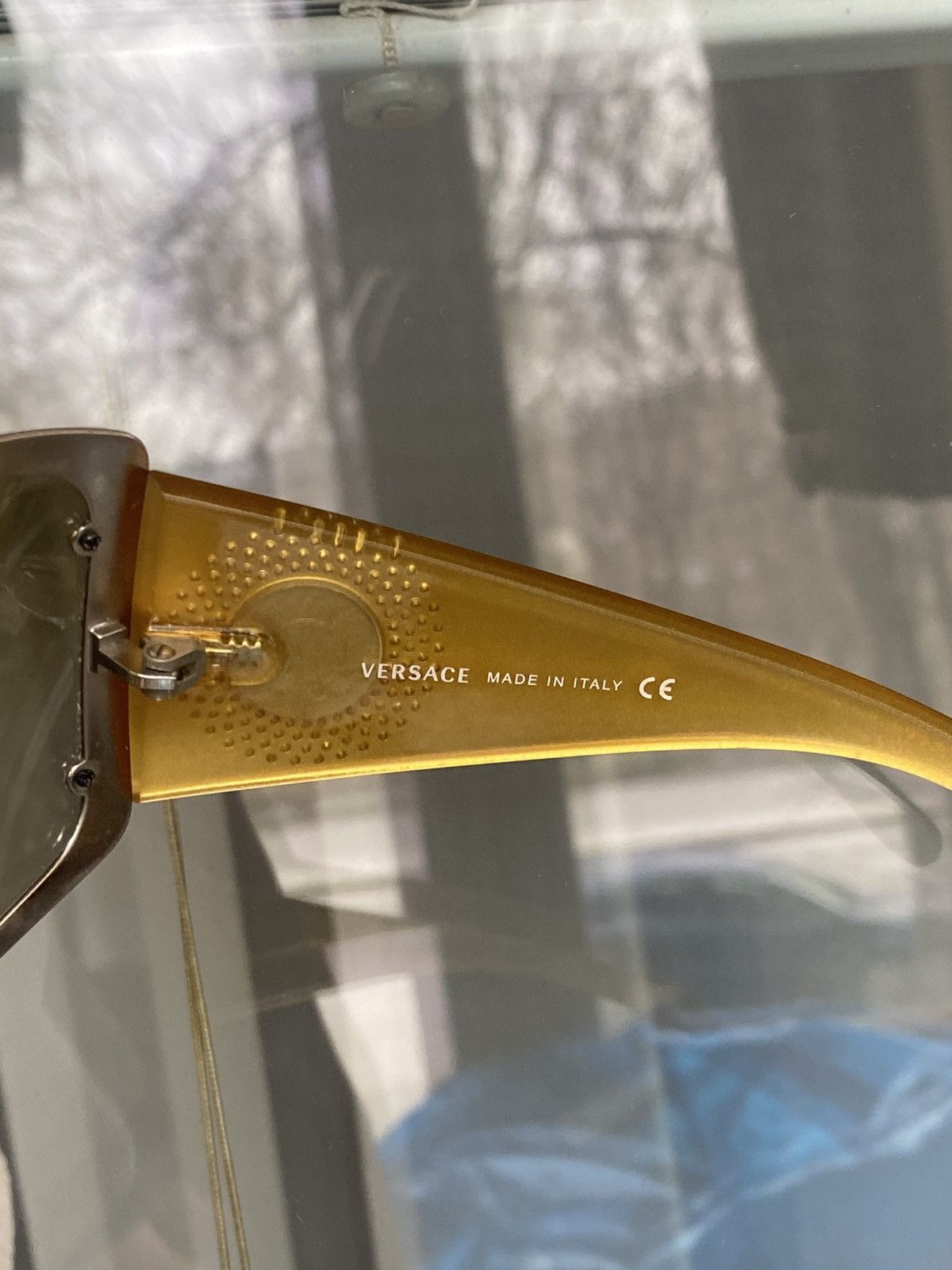 Versace × Vintage Versace luxury Mask wmns sunglasses Size ONE SIZE - 10 Thumbnail