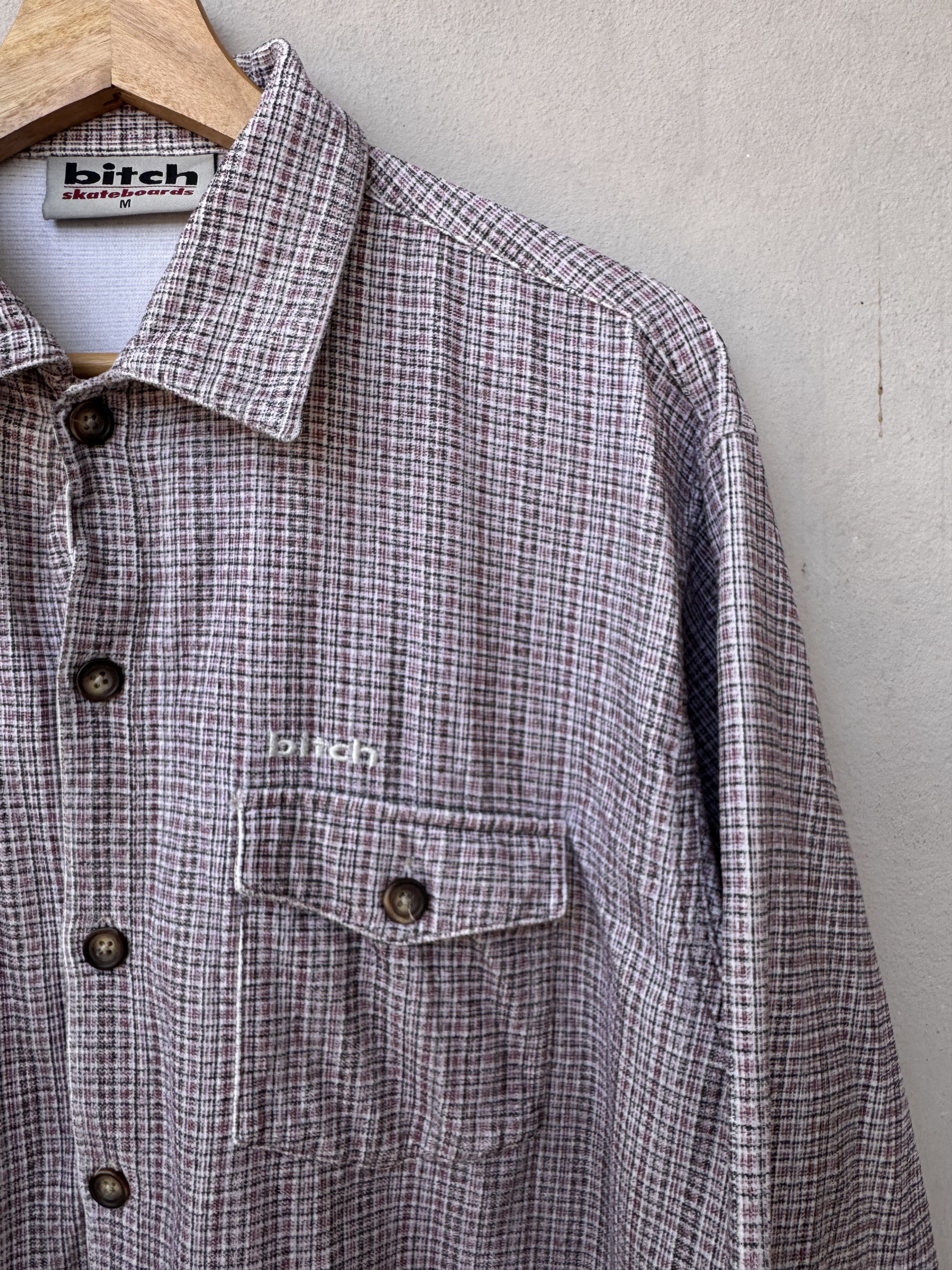 Vintage OG Vintage 90s Bitch Skateboarding Button Up Tee Size US M / EU 48-50 / 2 - 4 Thumbnail