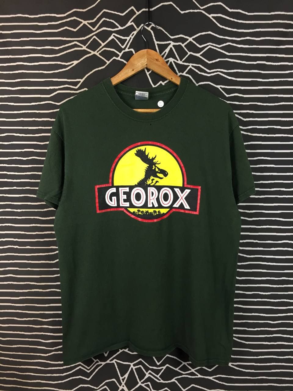 Vintage GEOROX Moose Jurassic Park Parody Tee Size L Size US L / EU 52-54 / 3 - 1 Thumbnail