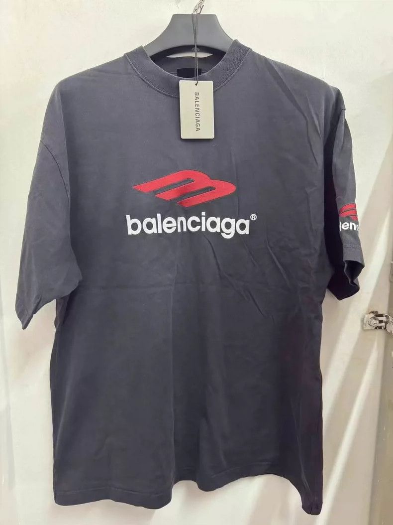 Balenciaga Balenciaga 3b Embroidered Short Sleeve Size US M / EU 48-50 / 2 - 1 Thumbnail