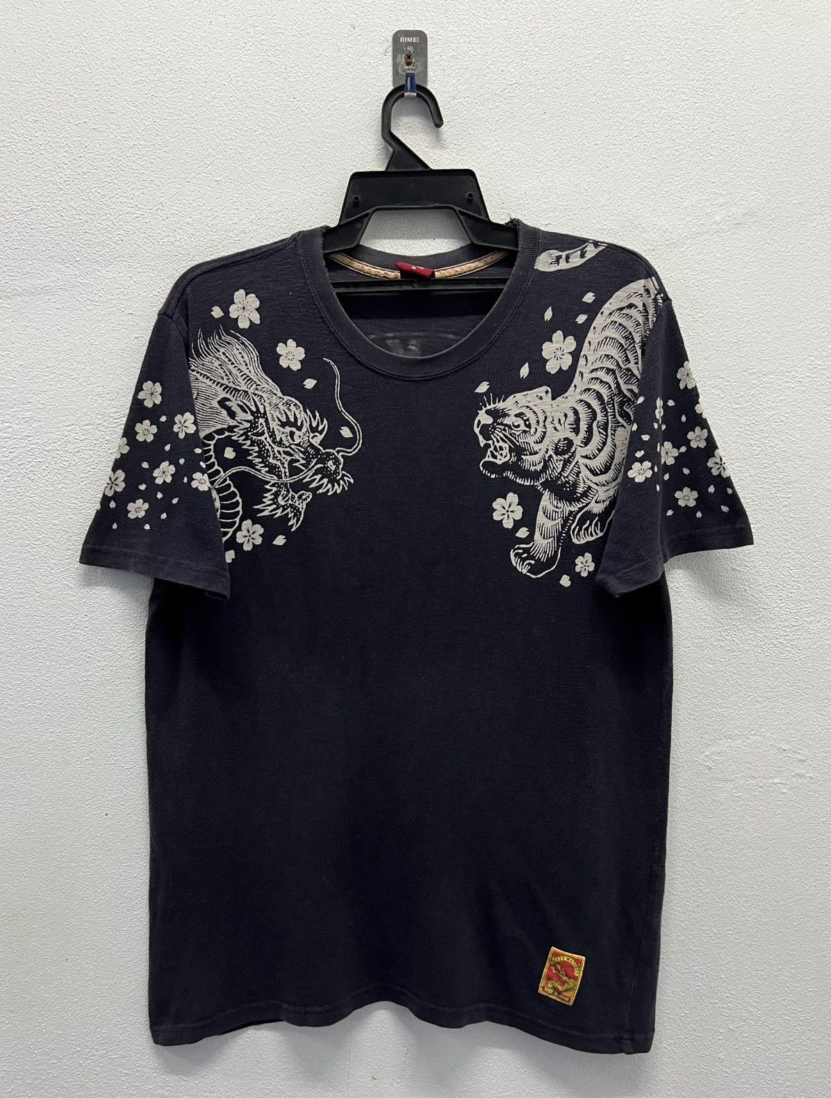 Japanese Brand × Vintage VINTAGE SAFETY MATCHES TIGER DRAGON MADE IN JAPAN SHIRT Size US M / EU 48-50 / 2 - 1 Thumbnail