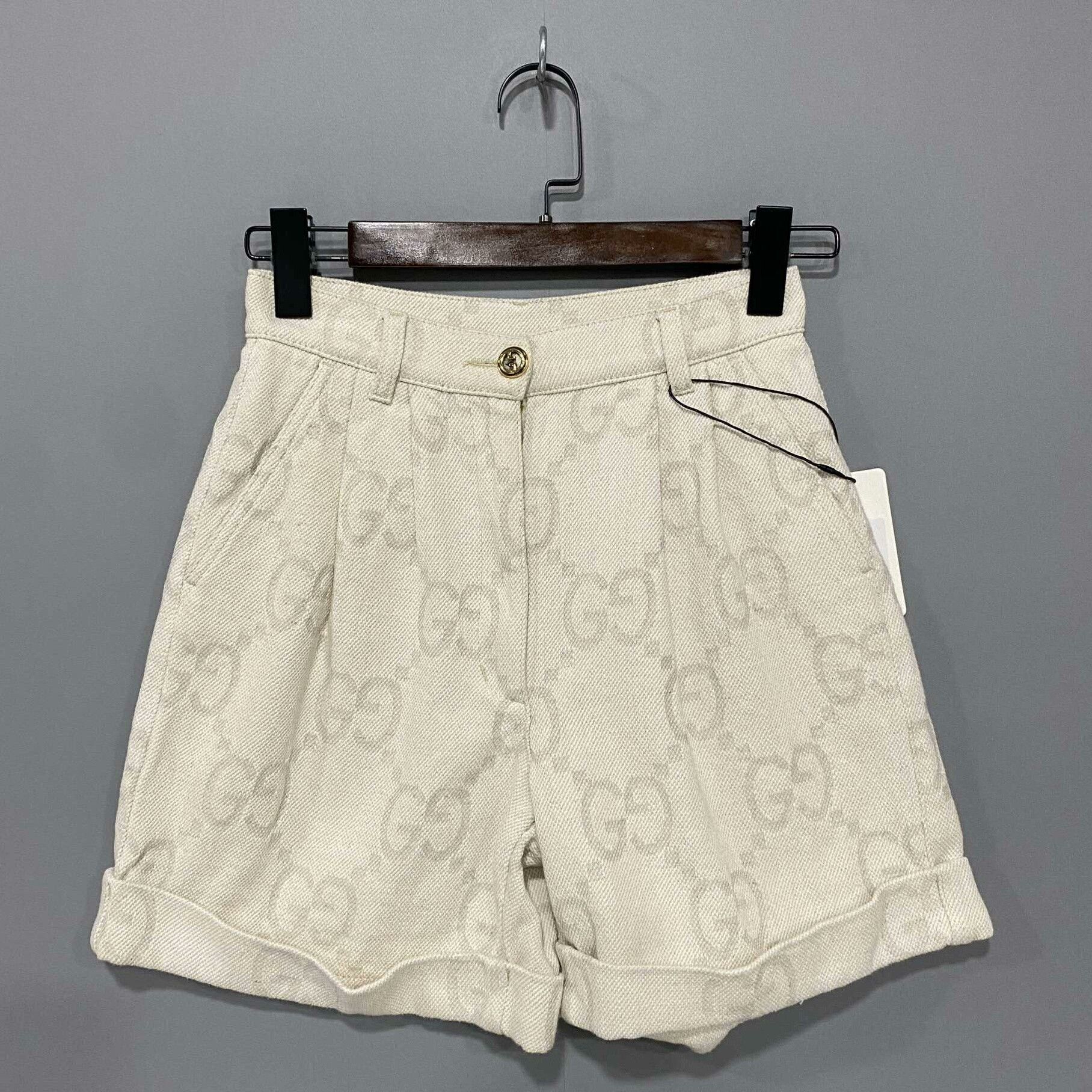 Gucci Gucci Monogram Denim Shorts Size 38" / US 16 / IT 52 - 1 Thumbnail