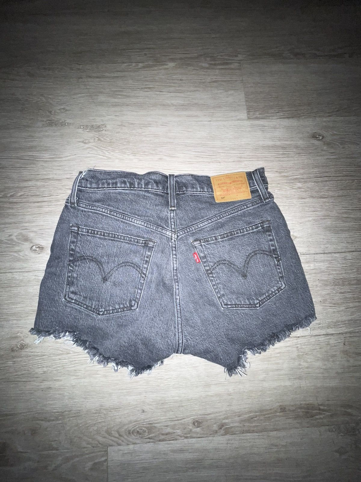Levi's Vintage 501 Original Levi’s Cutoff Jean Shorts Size 26" / US 2 / IT 38 - 2 Thumbnail