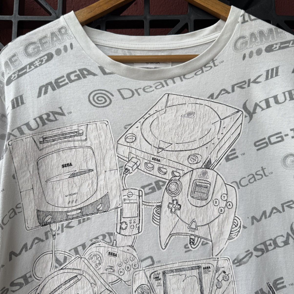 Vintage Vintage Y2K Sega Console Multiplayer Game Tee Size US M / EU 48-50 / 2 - 8 Thumbnail