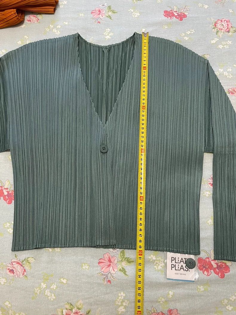 Issey Miyake Issey Miyake size:3 Green pleated cardigan Size S / US 4 / IT 40 - 6 Thumbnail