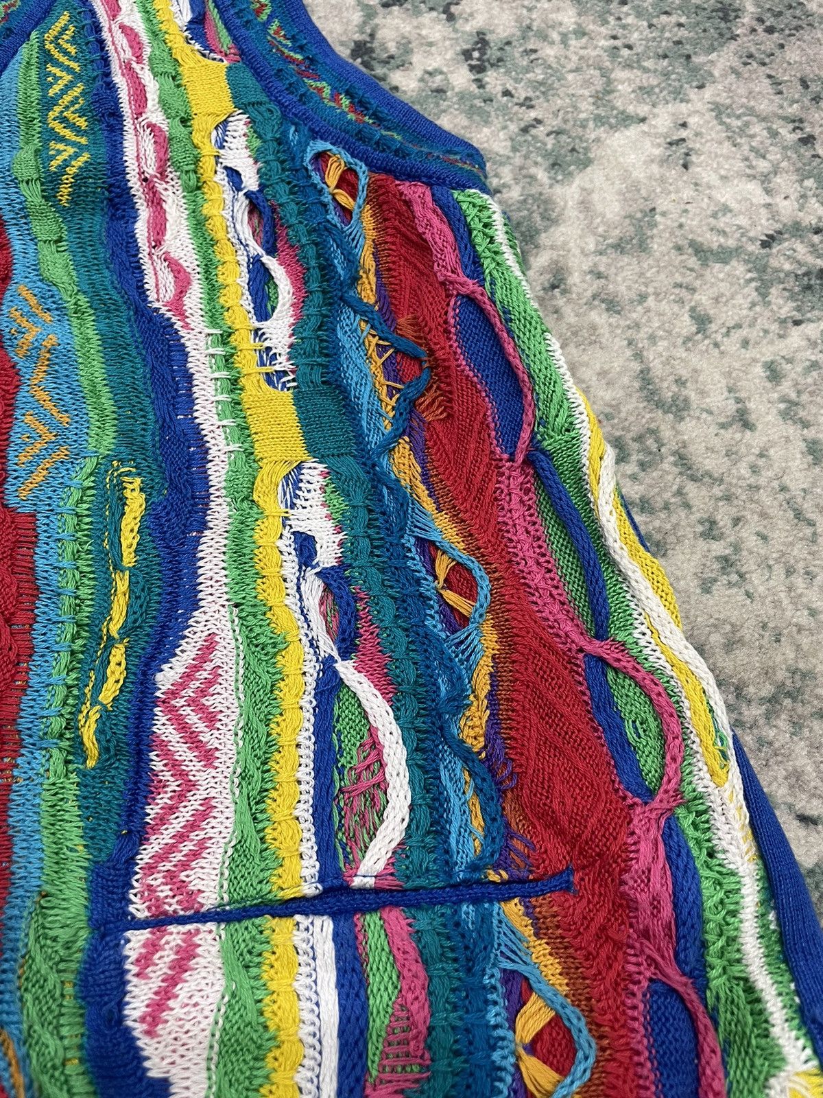 Coogi Vtg Coogi Multicolor Sweater Cable Knitted Vest Size Small Size US S / EU 44-46 / 1 - 9 Thumbnail