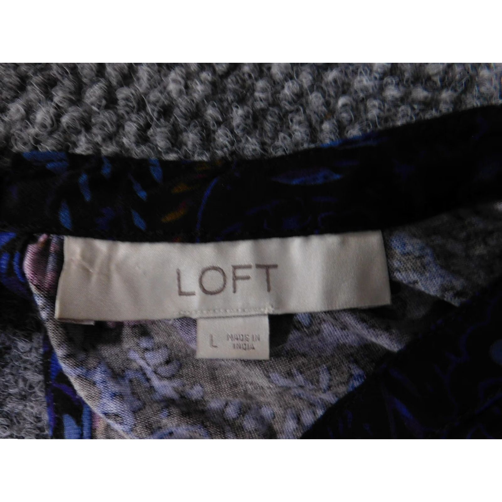 Loft LOFT Shirt Womens Large Navy Blue Paisley Cold Shoulder Ruffle Long Sleeve Boho Size L / US 10 / IT 46 - 6 Thumbnail