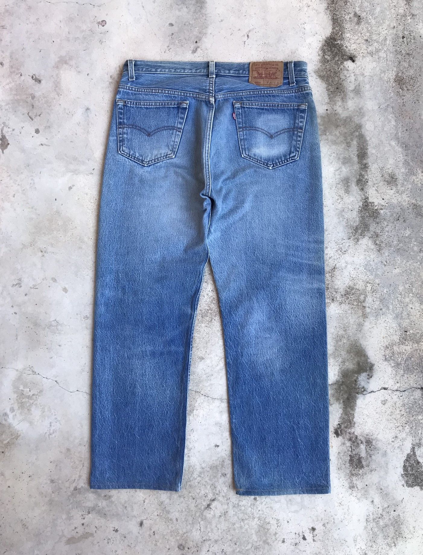 Levi's × Vintage Vintage 1992 Levis 501xx lightwash dirty jean W34x27 USA Size US 34 / EU 50 - 6 Thumbnail