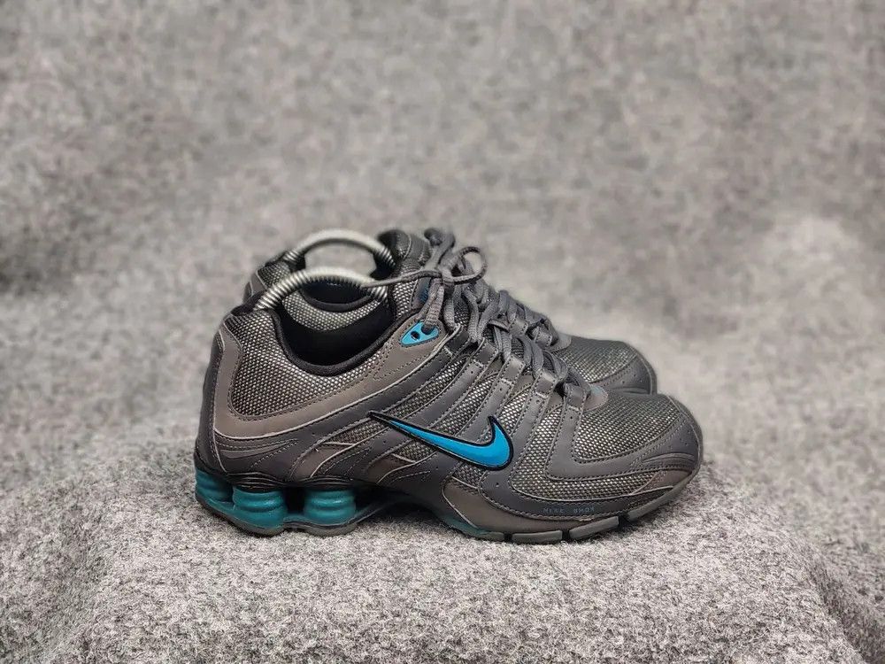 Vintage Nike Shox NZ Cool Grey Cyber Y2K Style Sneakers