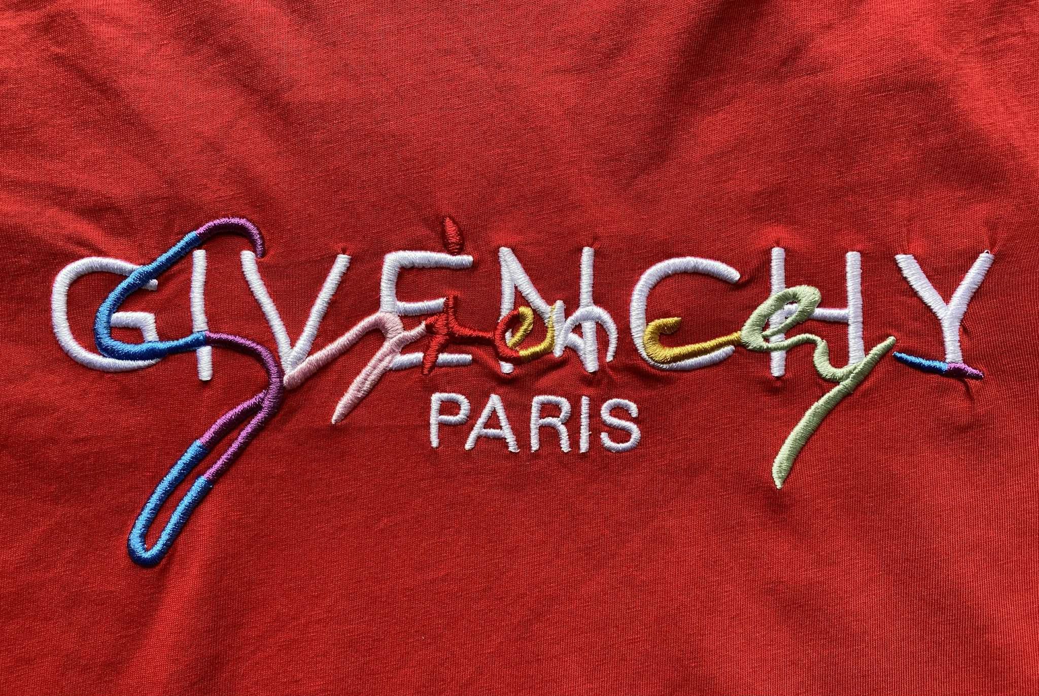 Givenchy Givenchy Paris Red Tee Embroidery Colorful Logo Size US S / EU 44-46 / 1 - 4 Thumbnail