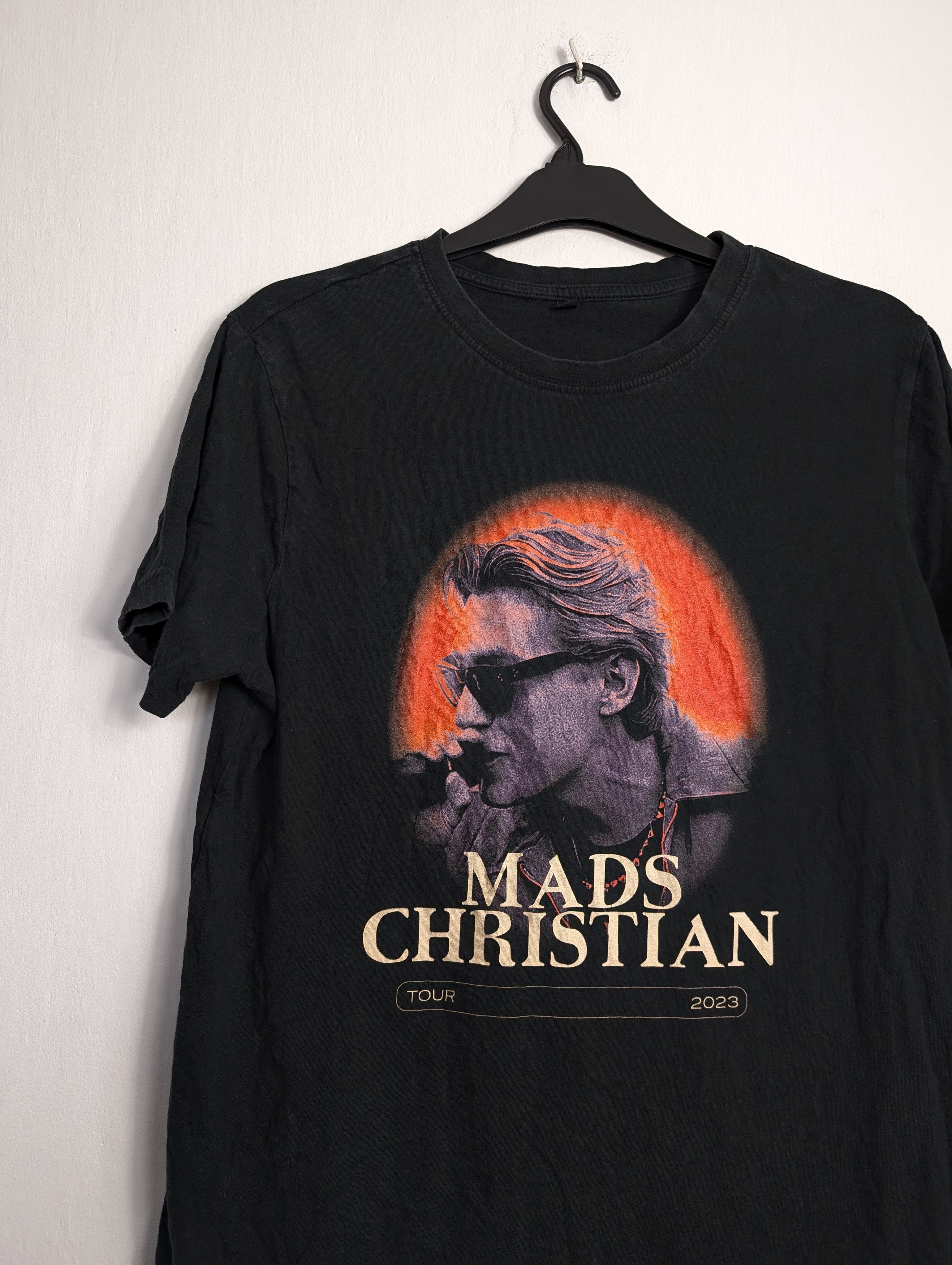 Band Tees Mads Christian 2023 Tour T-Shirt Concert Merch Music Tee Size US XL / EU 56 / 4 - 2 Thumbnail