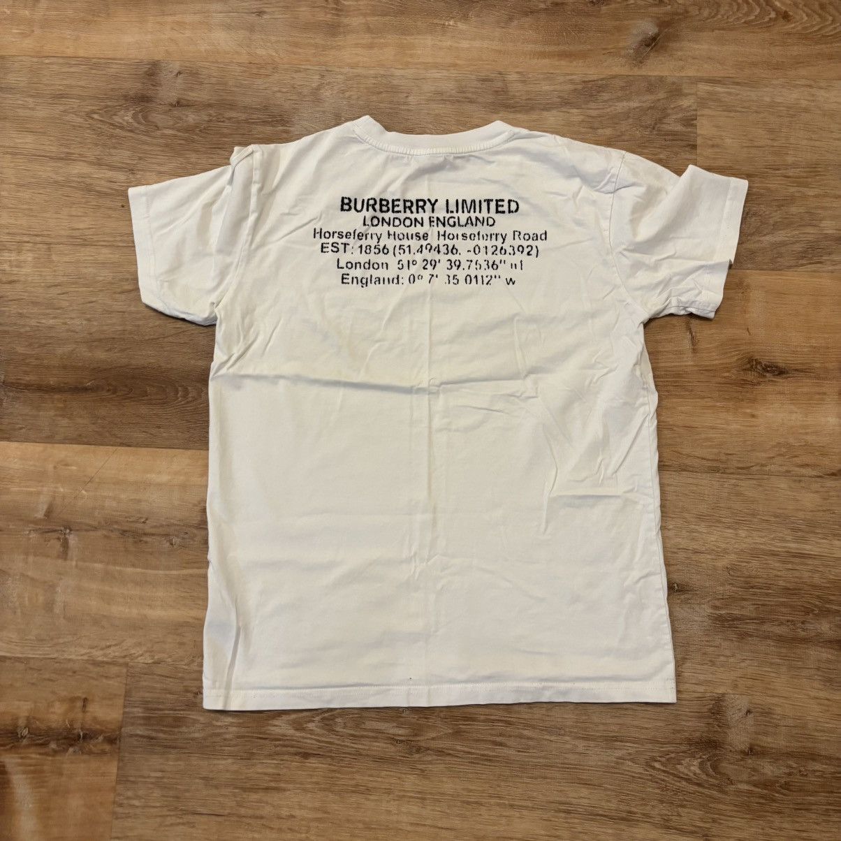 Burberry Burberry limited white tee size small Size US S / EU 44-46 / 1 - 2 Thumbnail