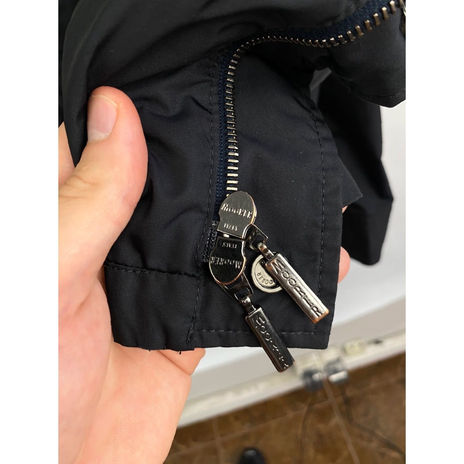 MooRER MOORER Nylon Jacket Retro Dark Blue L Mens Jacket - Size L - Vintage Style Retro Nylon Coat with Hood, Dark Blue, Defect on Buttons Size US L / EU 52-54 / 3 - 7 Thumbnail
