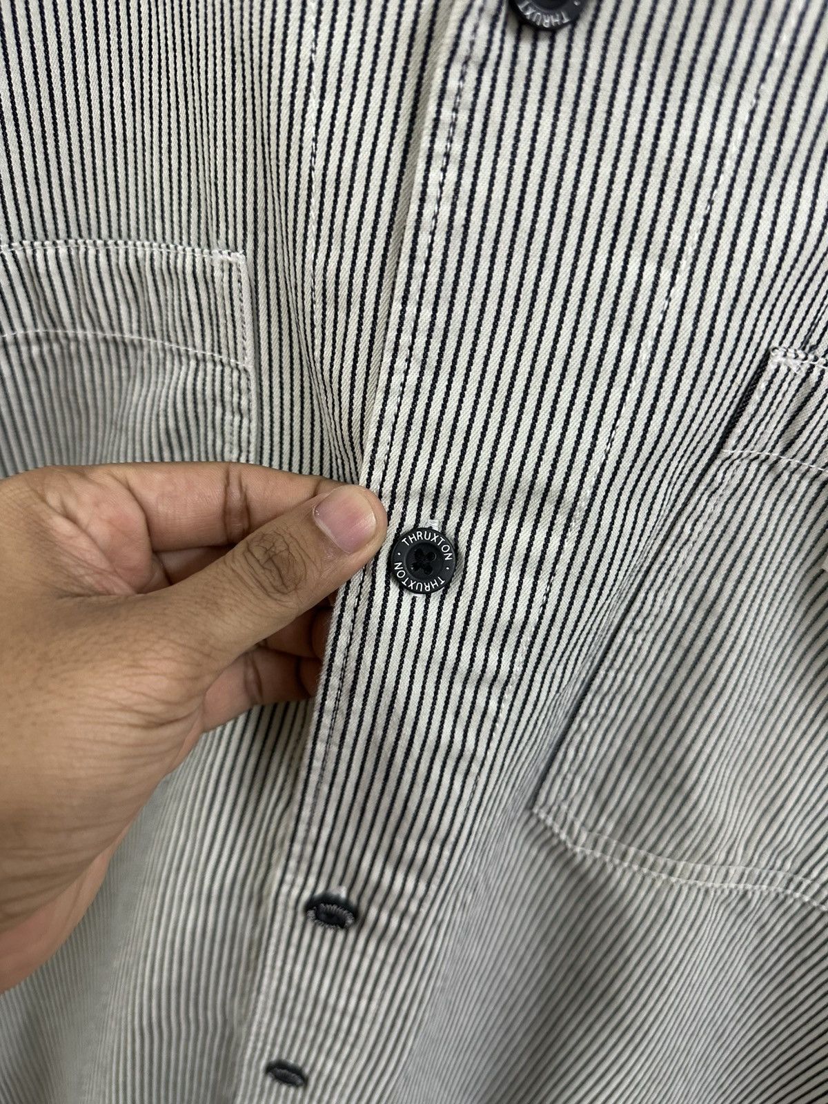 Japanese Brand Thruxton Aesthetic Hickory Stripe Double Pocket Work Shirt Size US XL / EU 56 / 4 - 7 Thumbnail