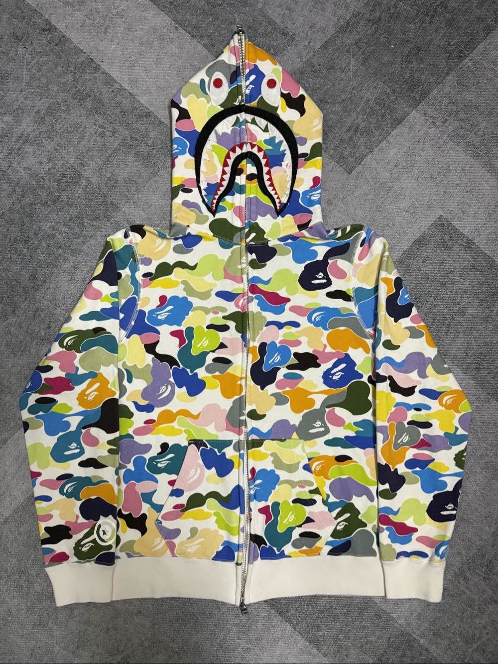 Bape A Bathing Ape Multi-color Camo Shark Hoodie Size XS Size US XS / EU 42 / 0 - 1 Thumbnail