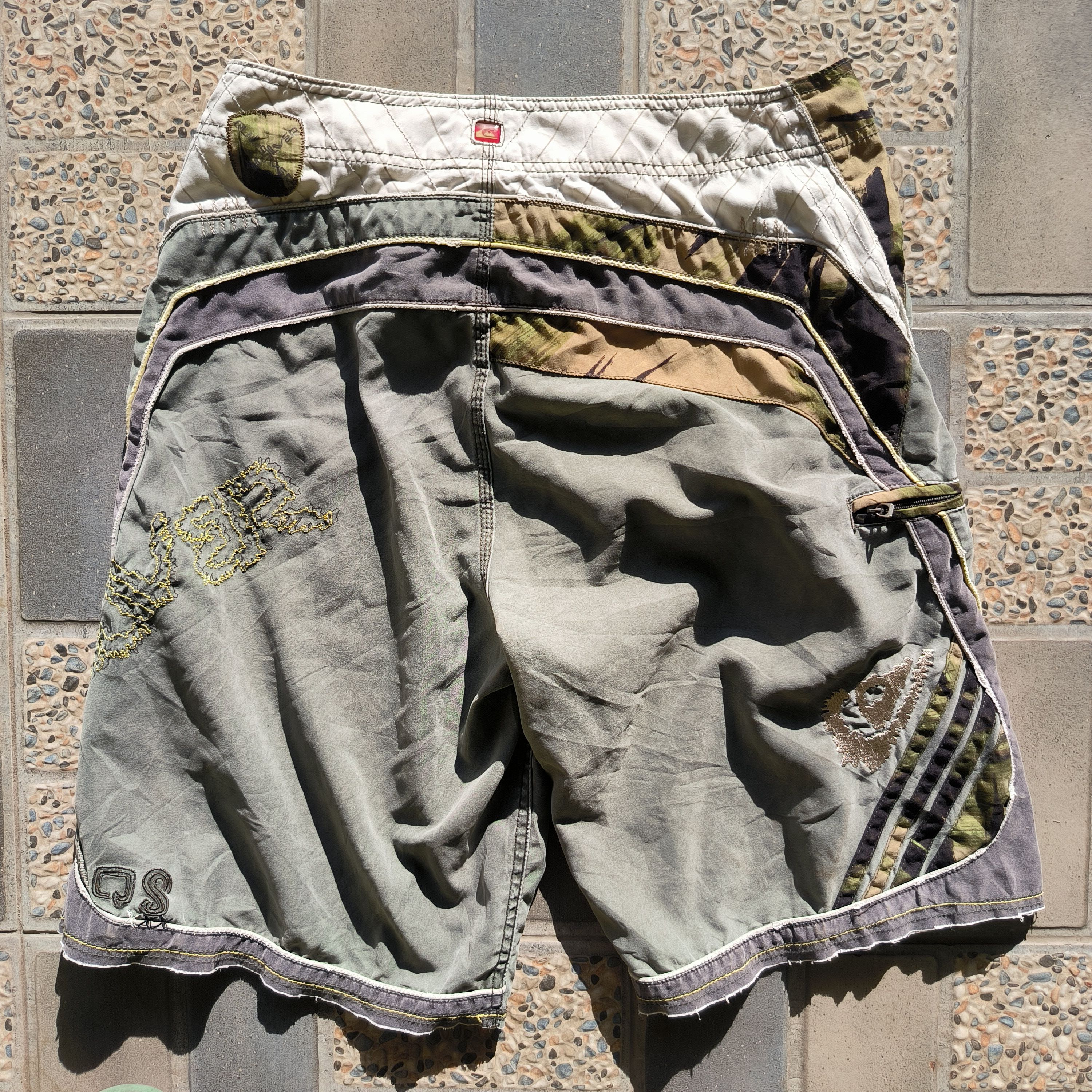 Quiksilver 🔥Vintage 2000s Quiksilver Board Shorts🔥 Size US 32 / EU 48 - 7 Thumbnail