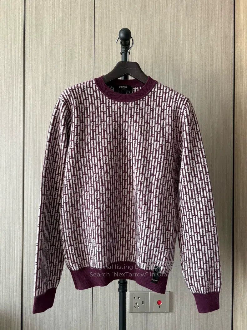 Fendi Fendi Men's Collar Sweater in Classic FF Logo Wine Red Size US S / EU 44-46 / 1 - 1 Thumbnail