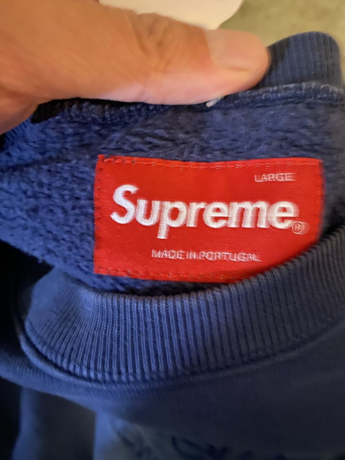 Supreme Supreme Navy Classic Logo Crewneck Size US L / EU 52-54 / 3 - 3 Thumbnail