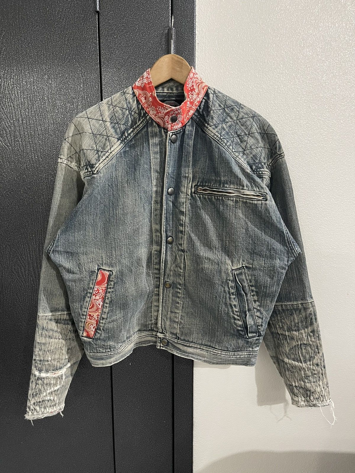 Vintage Vintage Unbrand Distressed Denim Jacket Size US L / EU 52-54 / 3 - 1 Thumbnail