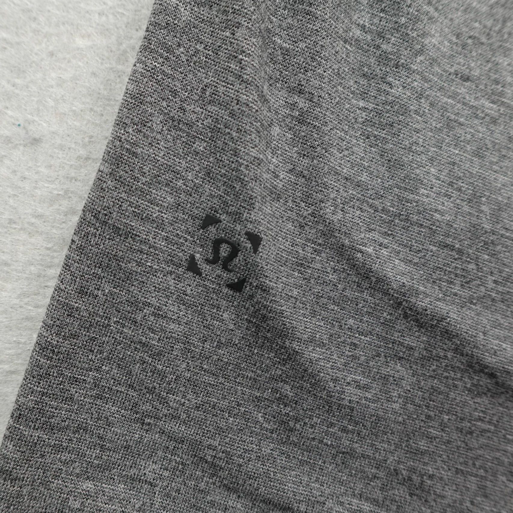Lululemon Lululemon Polo Shirt Mens Large Gray Evolution Performance Athletic Golf Flex Size US L / EU 52-54 / 3 - 7 Thumbnail