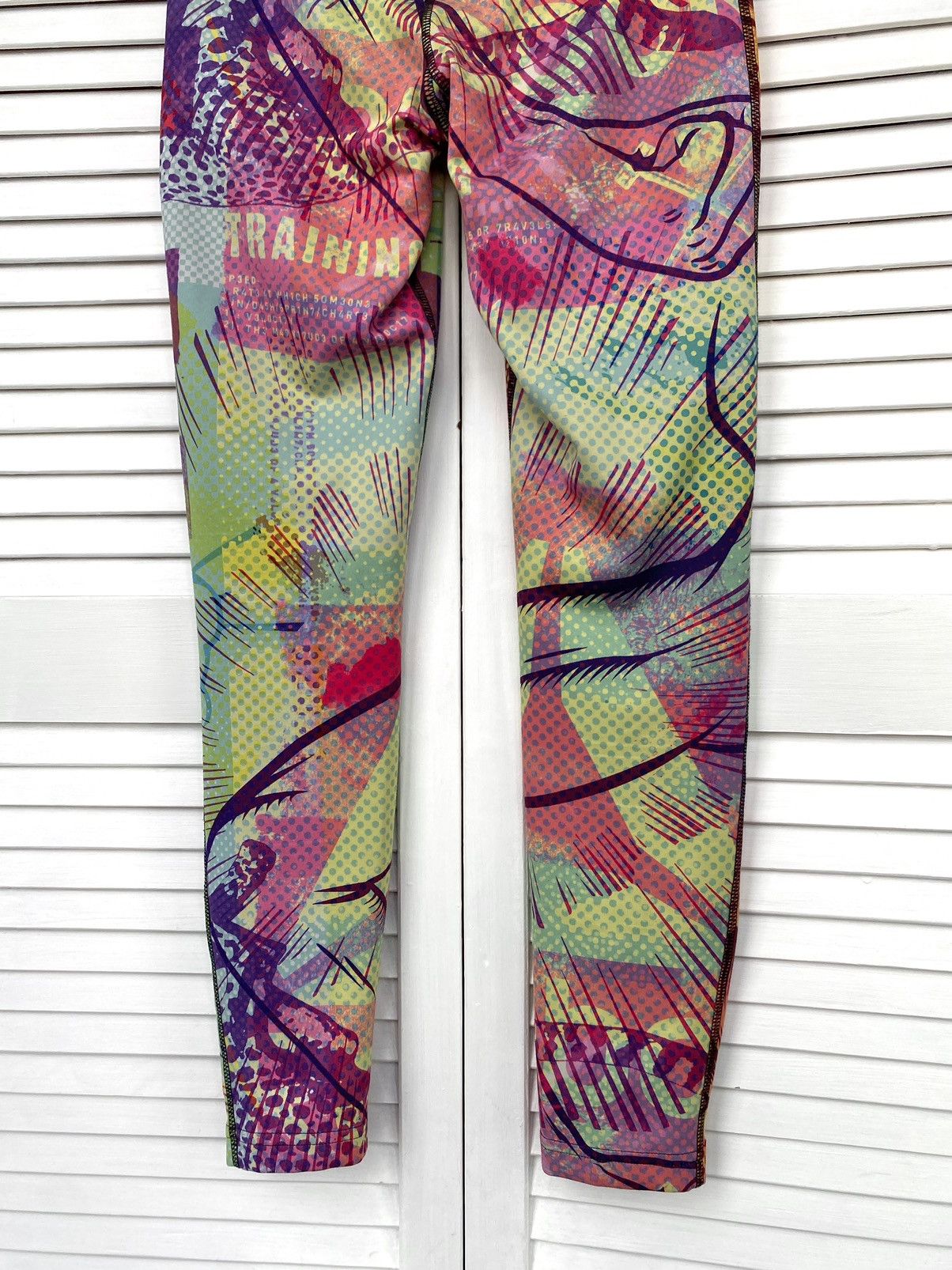 Designer × Reebok Reebok Legginsy Comic Clash Tight B45933 Pants Speed Wick Size 28" / US 6 / IT 42 - 9 Thumbnail