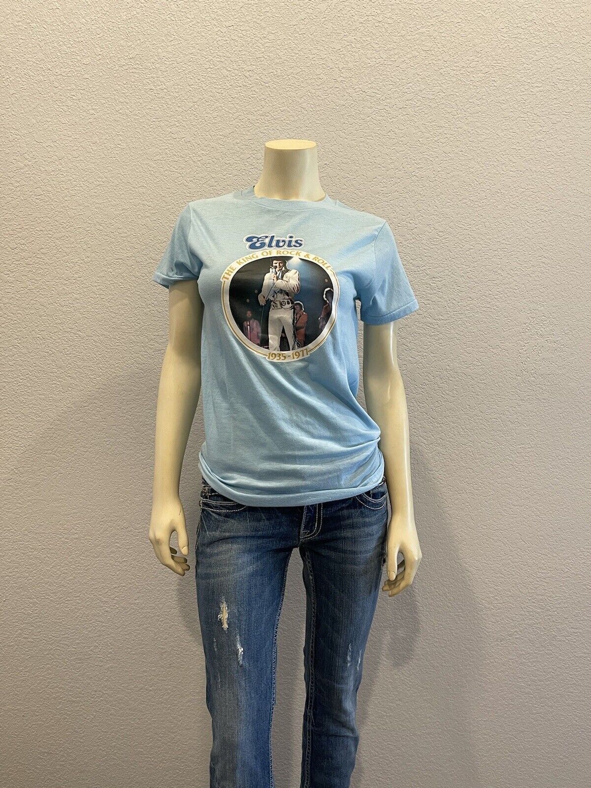 image of Vintage 1977 Elvis Presley King Rock Roll Single Stitc in Blue, Women's (Size Small)