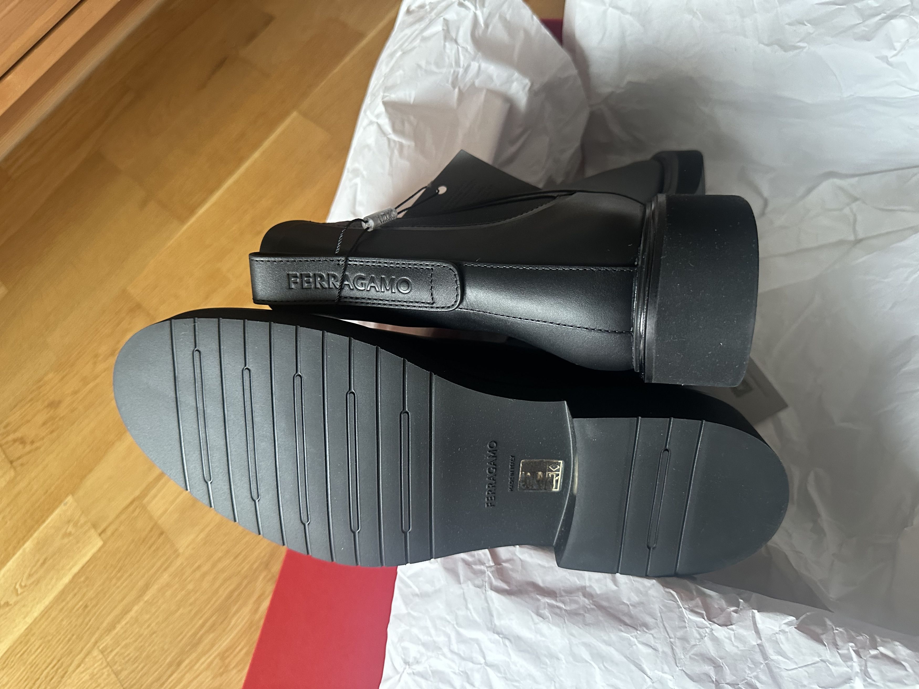 Salvatore Ferragamo Ferragamo “Cezanne” Black Leather Chelsea Boots Size US 10 / EU 43 - 11 Thumbnail