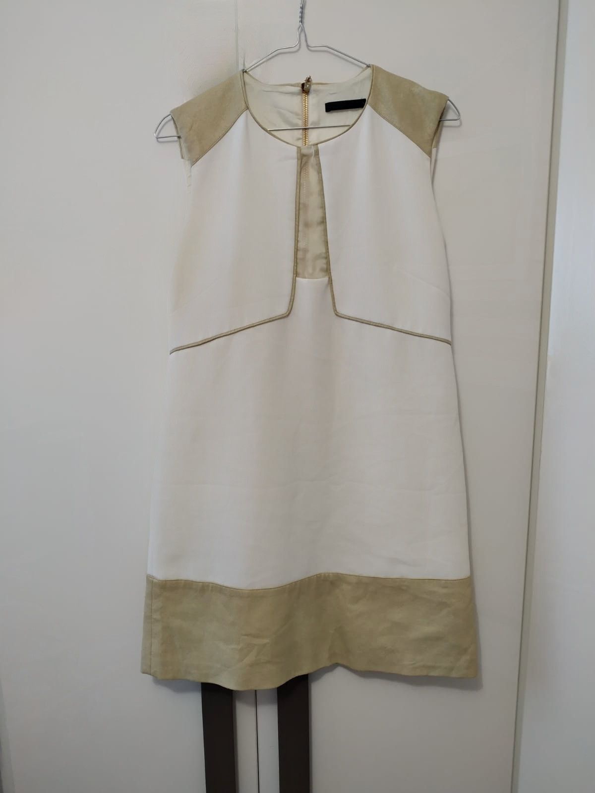 Pinko Pinko ecru dress, mid length back zipper US8 Size M / US 6-8 / IT 42-44 - 1 Thumbnail