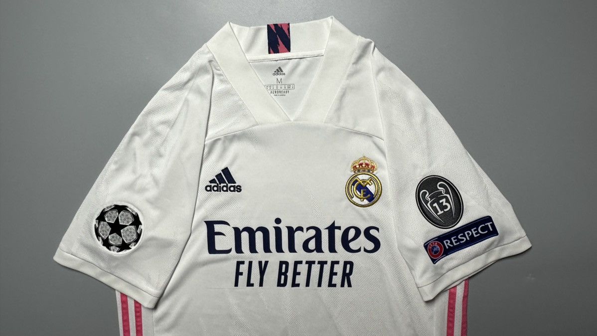 Vintage REAL MADRID ADIDAS 2020/2021 FOOTBALL HOME JERSEY #8 KROOS Size US M / EU 48-50 / 2 - 3 Thumbnail