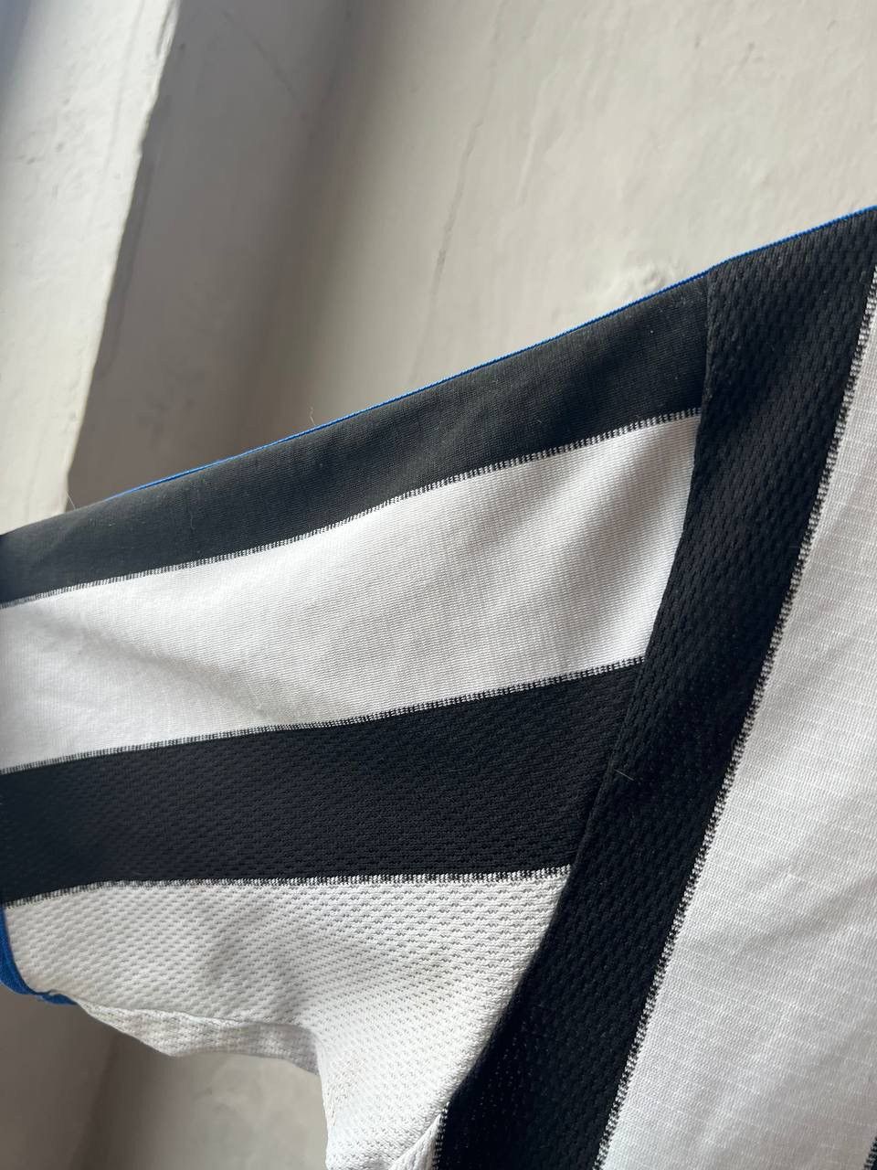 Adidas 2000/01 NEWCASTLE UNITED HOME SOCCER JERSEY FOOTBALL SHIRT L Size US L / EU 52-54 / 3 - 6 Thumbnail