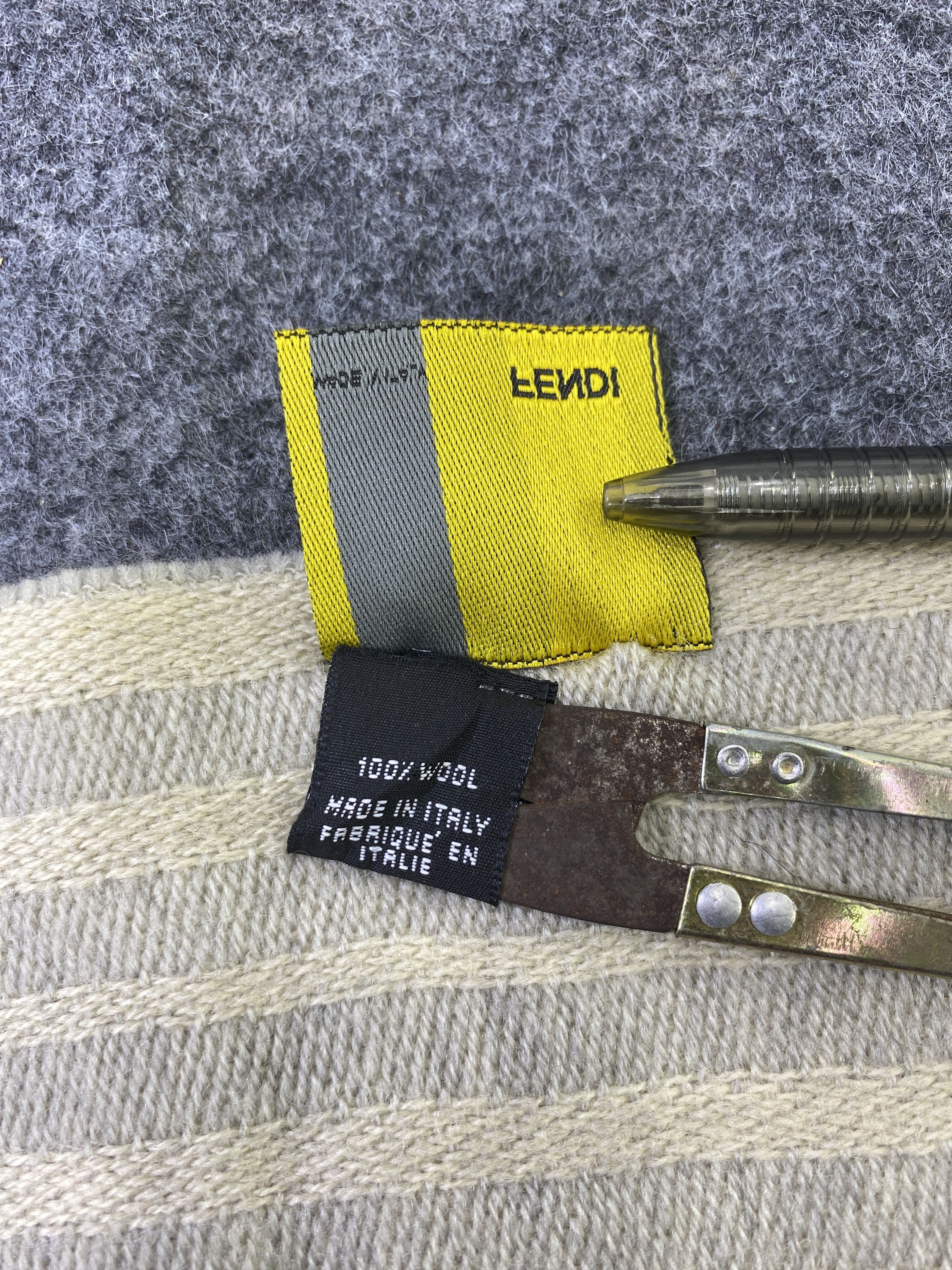 Fendi FENDI Scarf / Muffler / Neckwear -T960 Size ONE SIZE - 6 Thumbnail