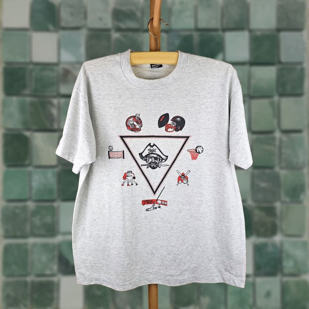 Vintage VINTAGE SCREEN STARS BEST T-Shirt Sports Football Baseball Hockey Pirates MULTI SPORT Graphic Shirt XL Gray Mens Size US XL / EU 56 / 4 - 1 Thumbnail