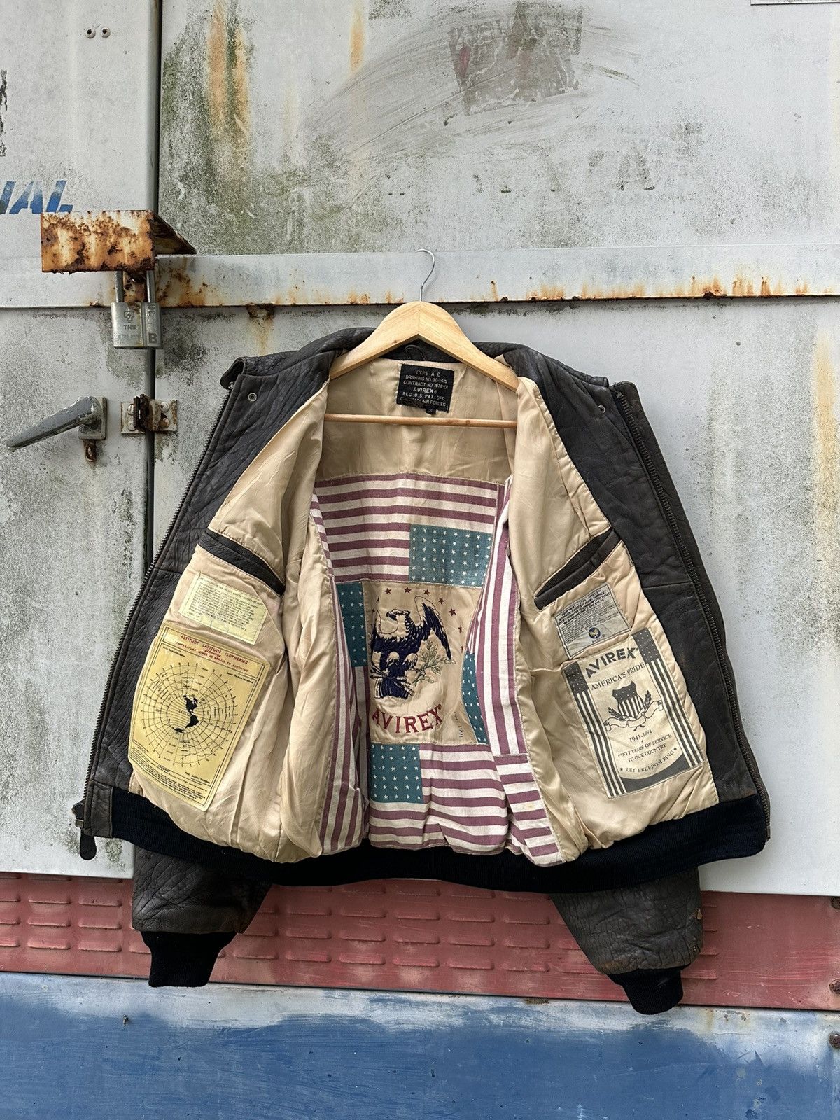 Avirex 🪖Vintage THRASHED A-2 Avirex Leather Aviator Bomber Jacket Size US M / EU 48-50 / 2 - 8 Thumbnail