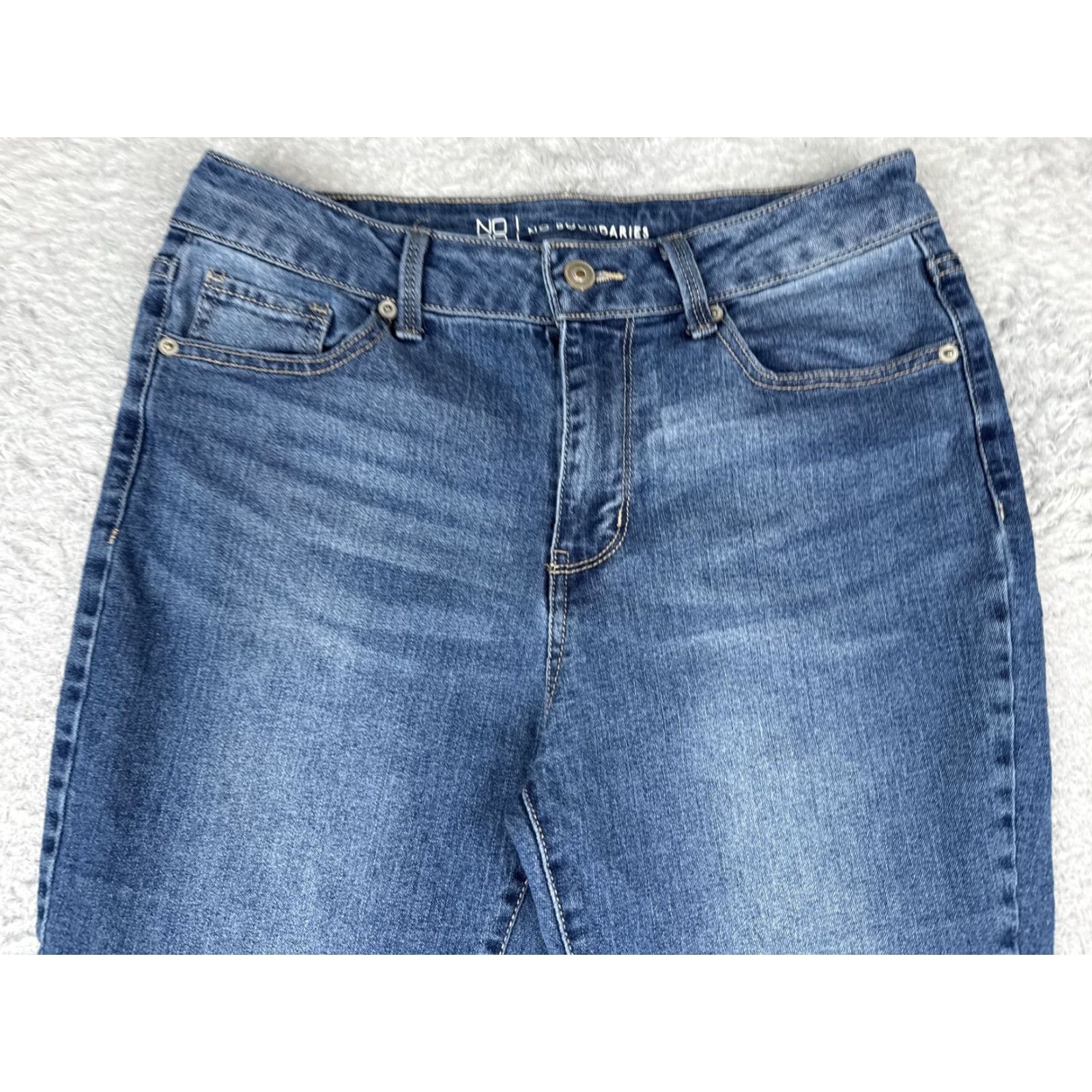 Vintage No Boundaries Jeans Bootcut Juniors 11 Blue Med Wash Mid Rise Stretch 29x31 Womens Size 32" / US 10 / IT 46 - 4 Thumbnail