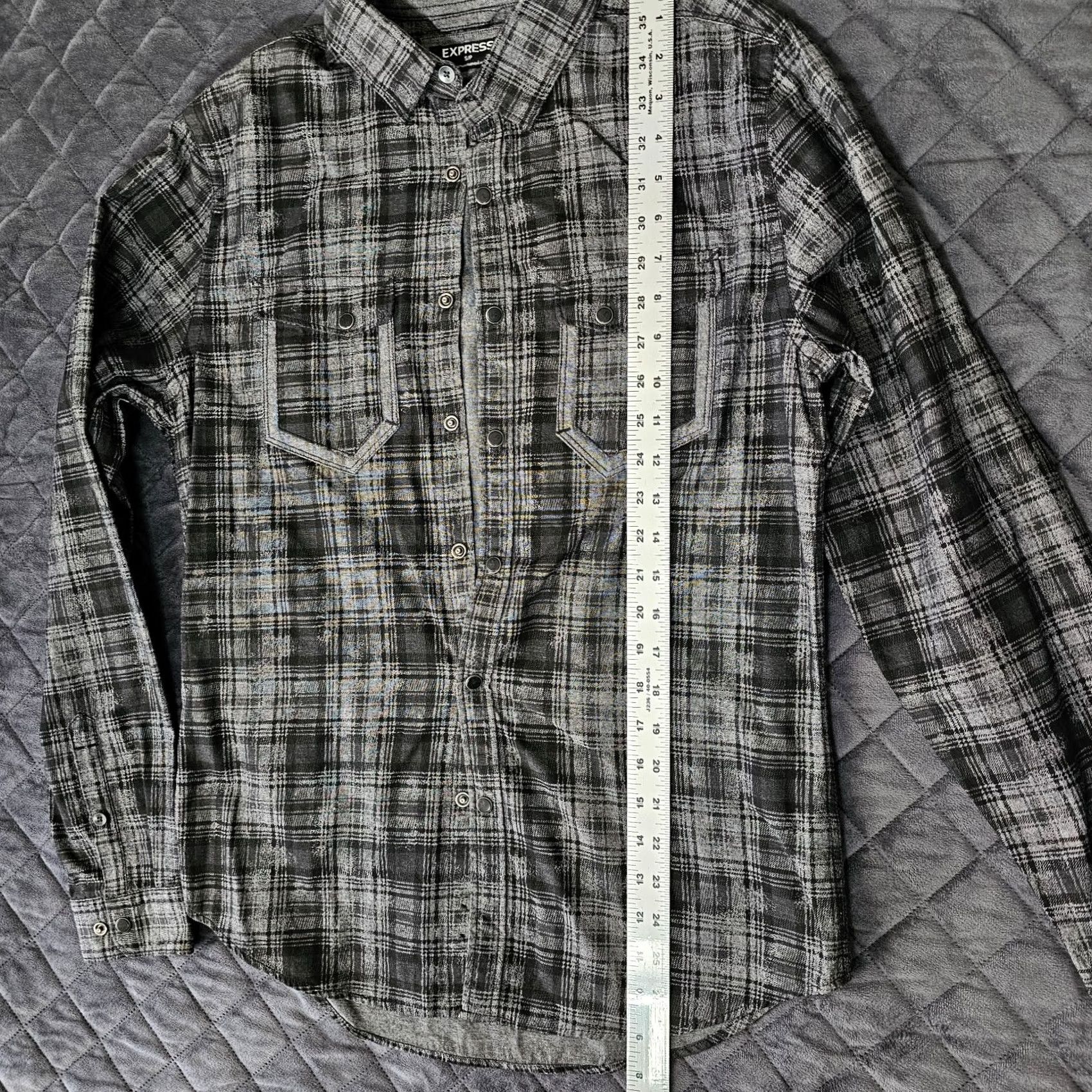 Express VINTAGE Express Shirt Men Small Black Plaid Button-Up Long Sleeve Snap Front Pocketed Regular Fit Collared Shirt Size US S / EU 44-46 / 1 - 5 Thumbnail