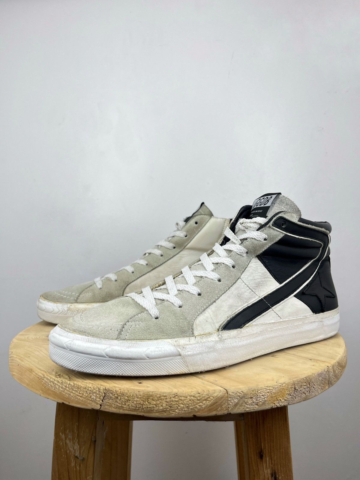 Golden Goose Slide Distressed Hi Top Sneaker Size US 10 / EU 43 - 6 Thumbnail