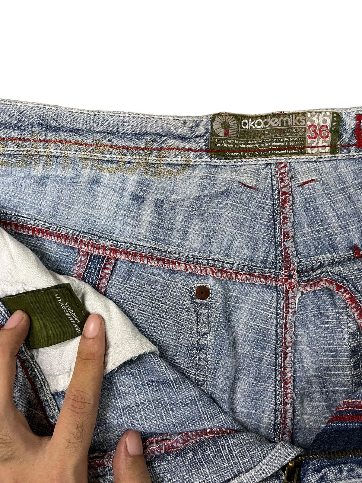Akademiks Vintage Akademiks Acid Wash Style Distressed Baggy Jeans Size US 37 - 9 Thumbnail