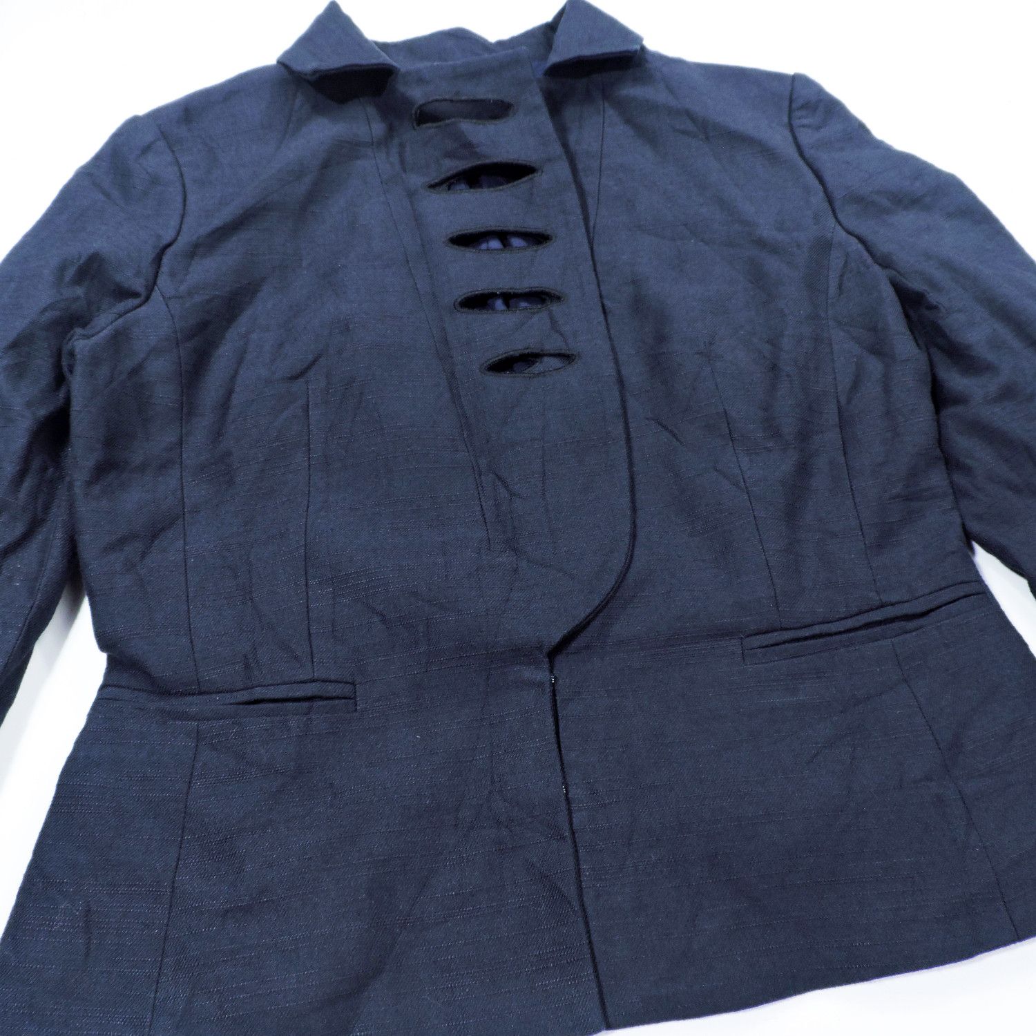 Karl Lagerfeld KARL LAGERFELD NOTCHED LAPEL DECORATIVE CUTOUTS BLAZER Size XS / US 0-2 / IT 36-38 - 7 Thumbnail